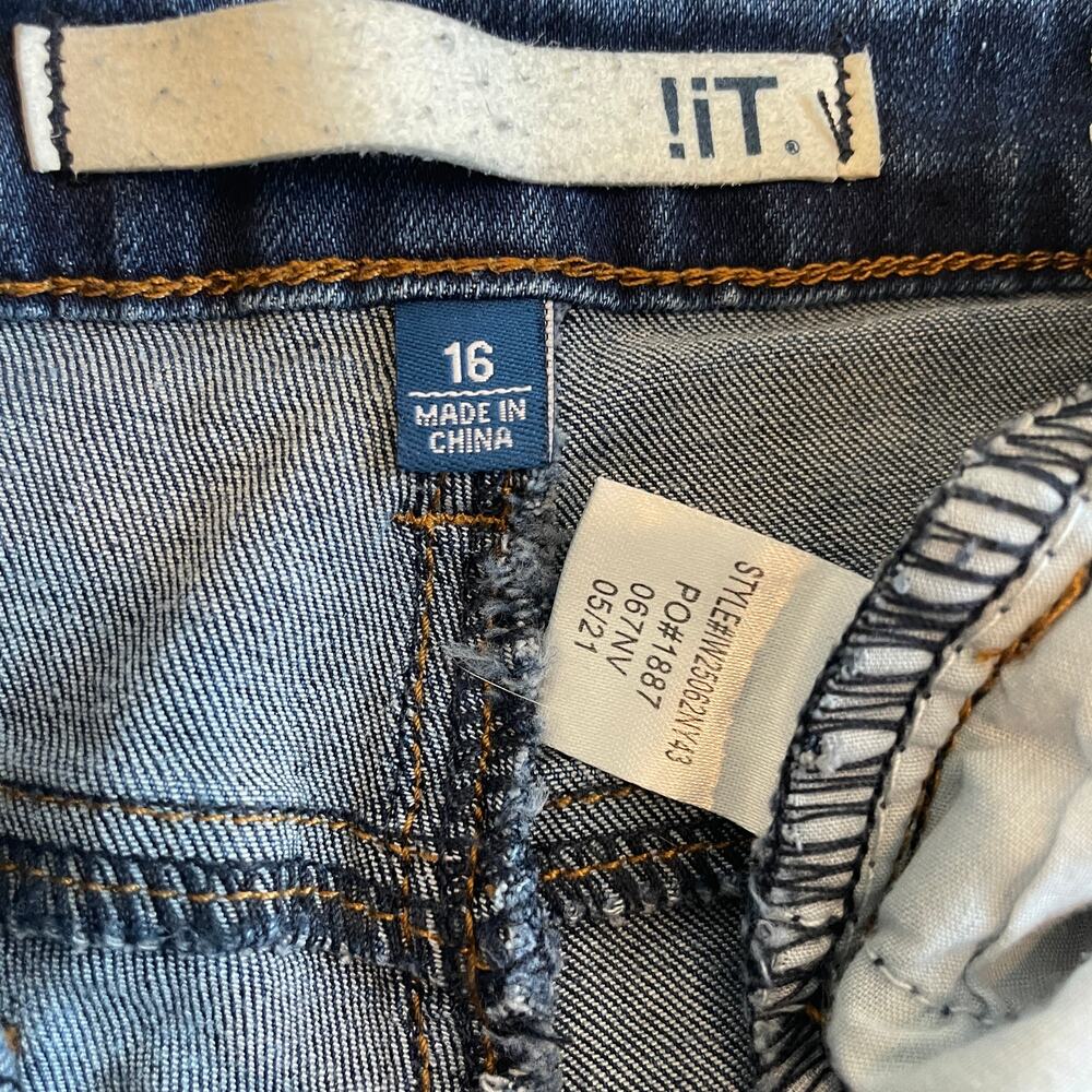 !iT 16 Claire curvy stretch jean shorts SH 1994 - Picture 5 of 12